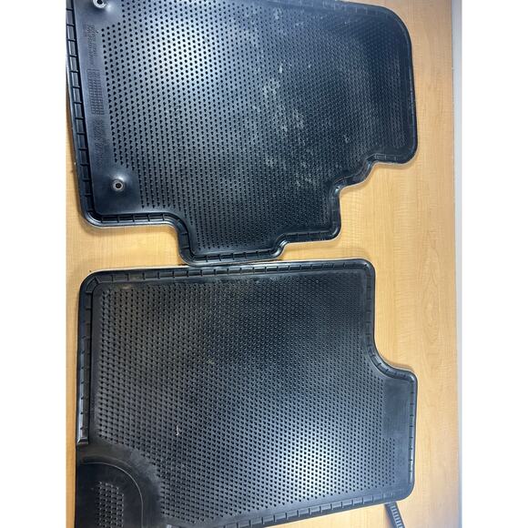 Toyota Highlander Floor Matts Fits Years 2000 2001 2002 Carpet Floor Mats - Picture 4 of 4